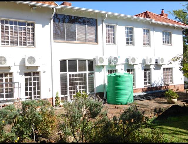 650M² OFFICE TO LET IN DUNKELD WEST